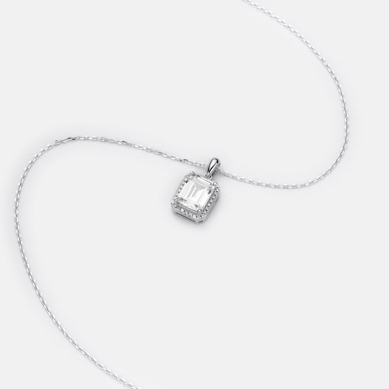 Moscow Necklace
